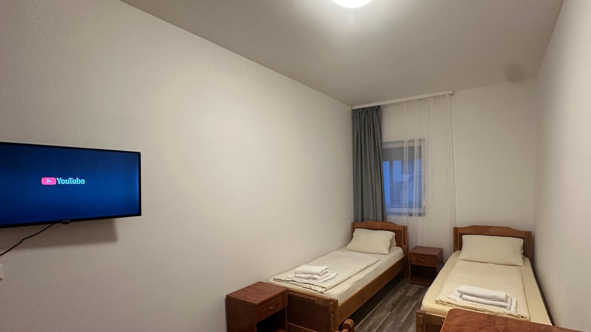 Schoene Hostel Mit Eigene Parking Netflix Youtube Nuremberg Exterior photo